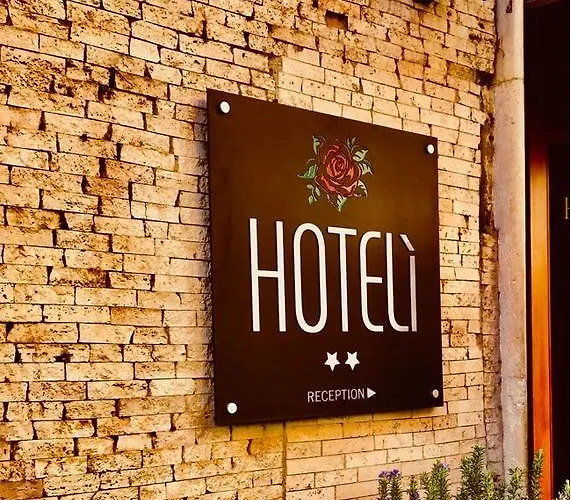 Hoteli Hotel 2*